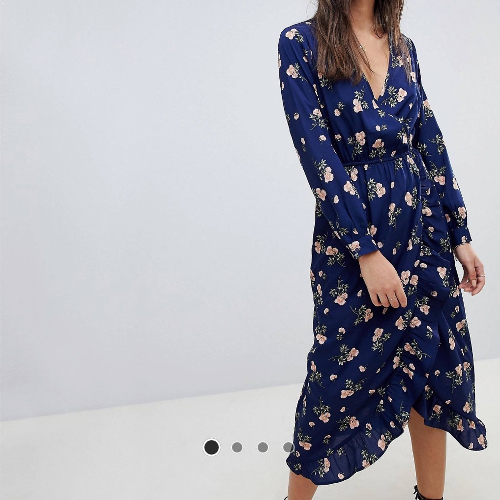 ASOS ✨ Wrap around dress with flower print